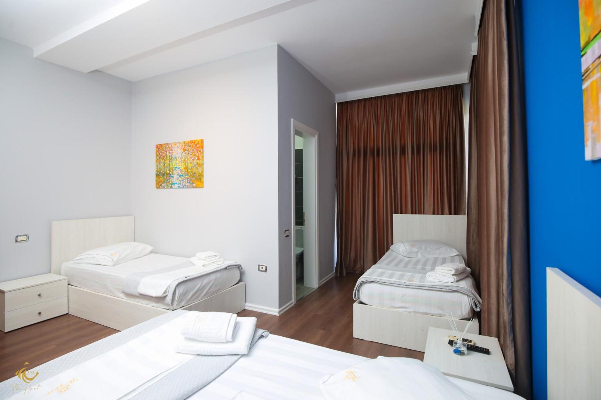 The Hart Hotel Vlore Exterior photo