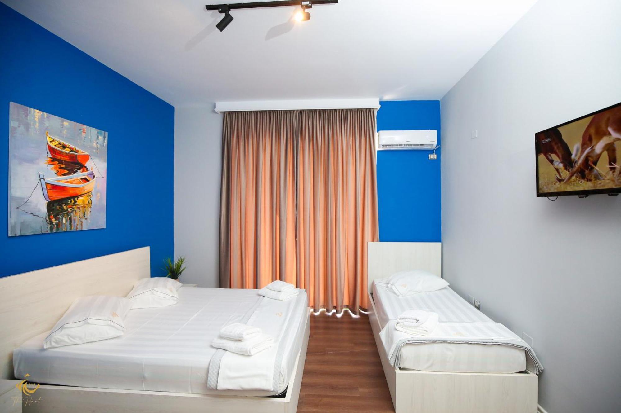 The Hart Hotel Vlore Exterior photo