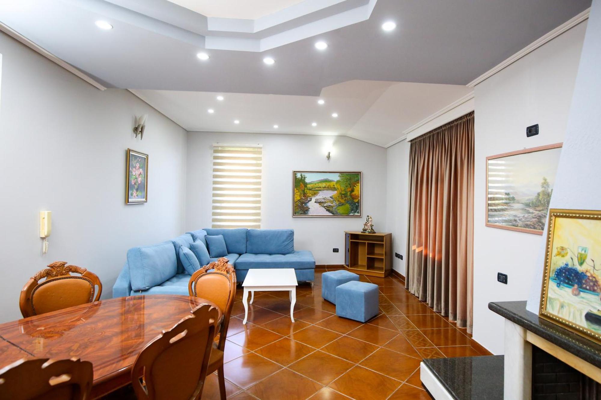 The Hart Hotel Vlore Exterior photo