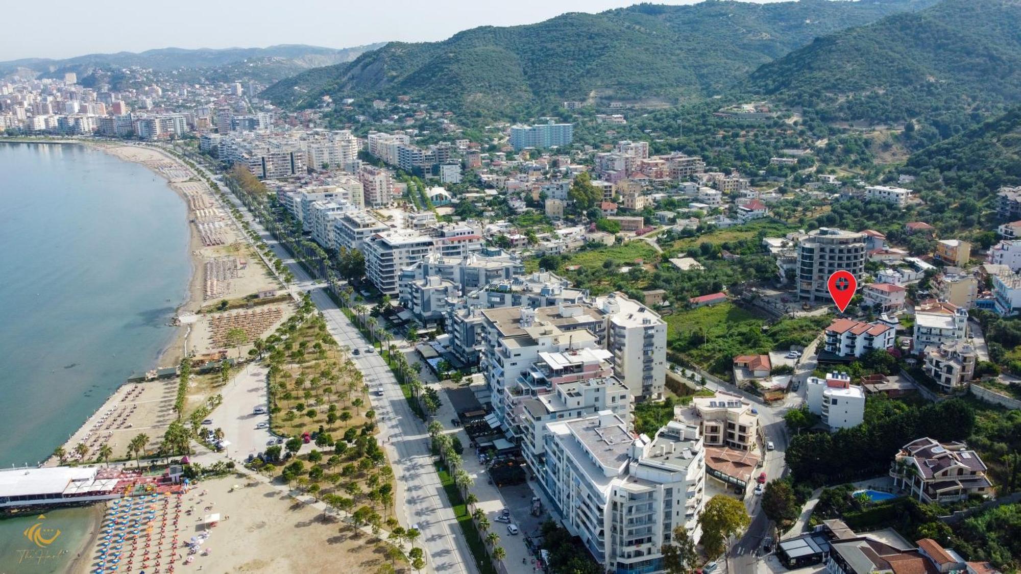 The Hart Hotel Vlore Exterior photo